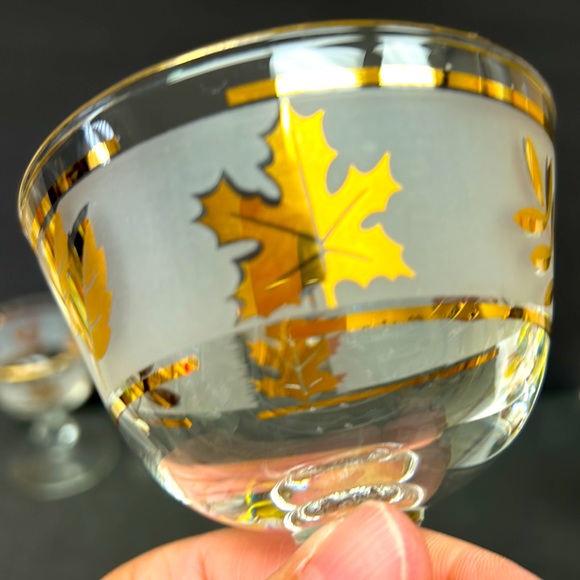 Mid Century Modern set of 4 Libbey “Starlyte” champagne/sherbet glasses - Picture 8 of 8